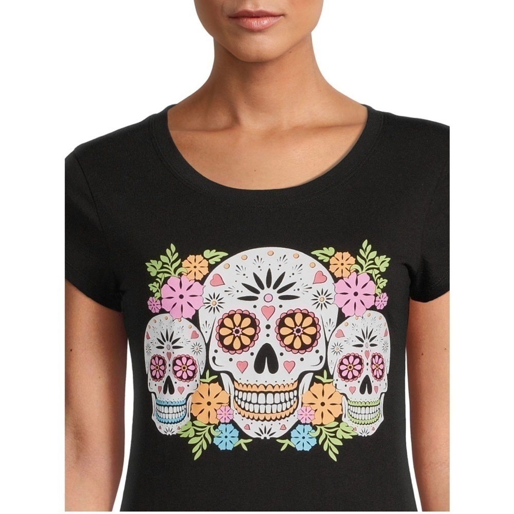 Halloween Sugar Skull t shirt Sizes Vary. NWT